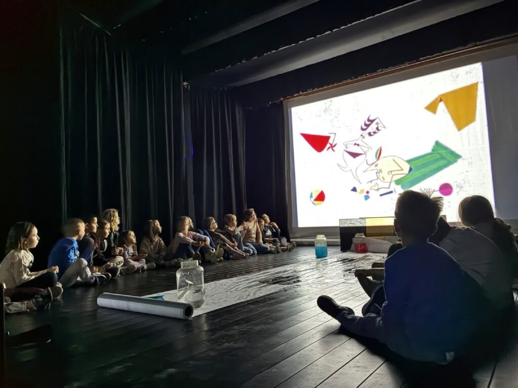 Gostovanje predstave ,,Lagarije - Čas o Surogatu" u Bačkoj Palanci